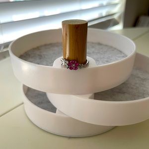 Fragrant Jewels Ring size 8